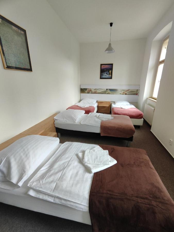 Hotel Stara Skola Mezna Bagian luar foto