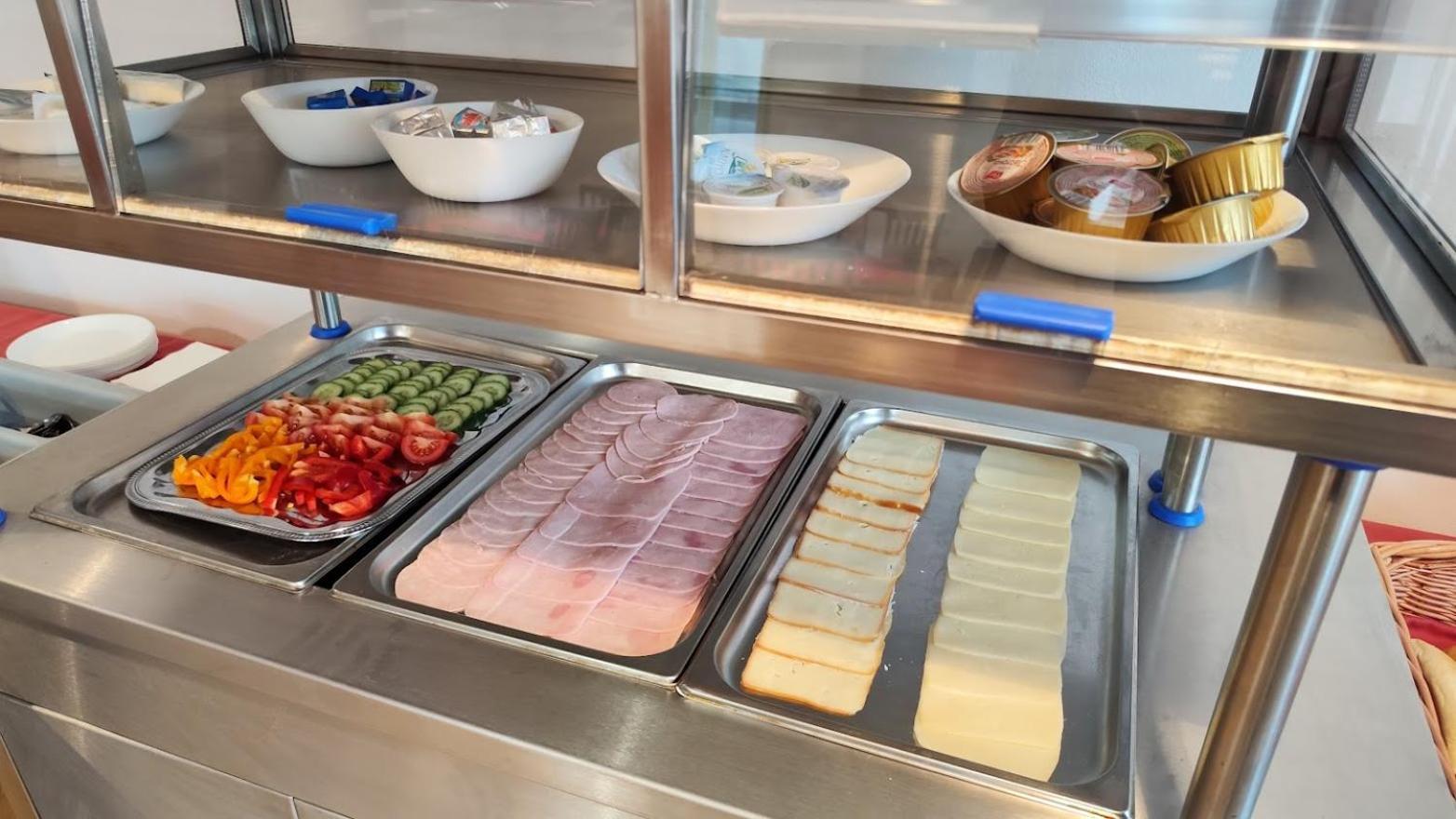 Hotel Stara Skola Mezna Bagian luar foto